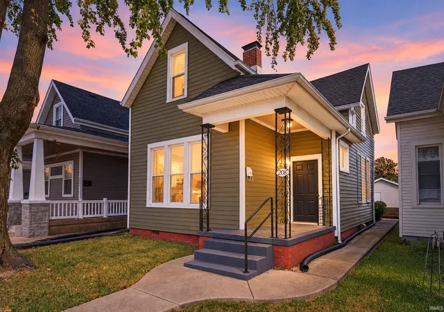Photo 1 of Single family home for sale at 208 E Delaware St, Evansville, IN 47711 | MLS# 202640609 | Listing updated on 2026-10-01