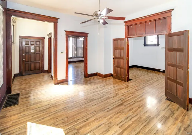 Photo 3 of Single family home for sale at 208 E Delaware St, Evansville, IN 47711 | MLS# 202640609 | Listing updated on 2026-10-01