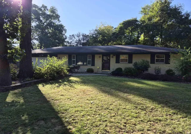 Photo 1 of Manufactured home for sale at 19282 Marion Ave, South Bend, IN 46637 | MLS# 202640634 | Listing updated on 2026-10-01
