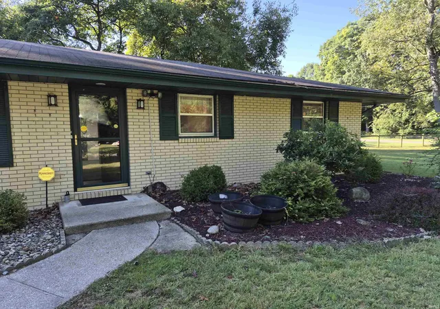 Photo 3 of Manufactured home for sale at 19282 Marion Ave, South Bend, IN 46637 | MLS# 202640634 | Listing updated on 2026-10-01