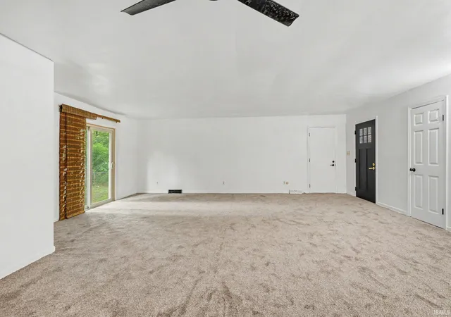 Photo 2 of Manufactured home for sale at 18304 Cypress Dr, South Bend, IN 46637 | MLS# 202640638 | Listing updated on 2026-10-01
