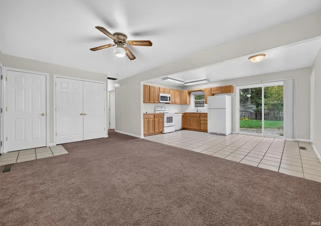 Photo 3 of Manufactured home for sale at 2711 N Waugh St, Kokomo, IN 46901 | MLS# 202640662 | Listing updated on 2026-10-01