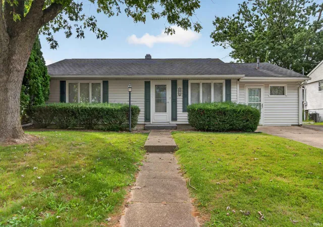 Photo 1 of Manufactured home for sale at 1401 Gleneagles Dr, Kokomo, IN 46902 | MLS# 202640666 | Listing updated on 2026-10-01