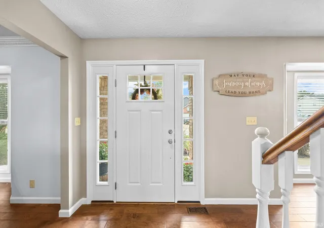 Photo 3 of Sale Pending at 5026 Brittania Ct, Lafayette, IN 47905 | MLS# 202640684 | Listing updated on 2026-10-23
