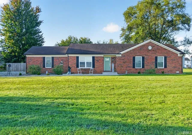 Photo 1 of Manufactured home for sale at 1397 E New Rd, Greenfield, IN 46140 | MLS# 202640703 | Listing updated on 2026-10-29