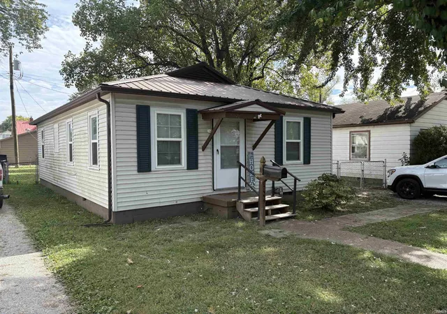 Photo 2 of Manufactured home for sale at 2559 Longworth Ct, Evansville, IN 47711 | MLS# 202640705 | Listing updated on 2026-10-06