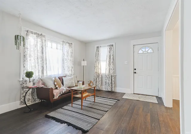 Photo 3 of Manufactured home for sale at 811 E Ewing Ave, South Bend, IN 46613 | MLS# 202640708 | Listing updated on 2026-10-14
