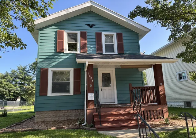 Manufactured home for sale at 1638 3rd Street, Fort Wayne, IN 46808 | MLS# 202640719
