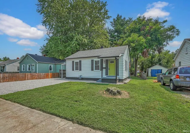 Photo 3 of Manufactured home for sale at 1106 S Boeke Rd, Evansville, IN 47714 | MLS# 202640744 | Listing updated on 2026-10-01