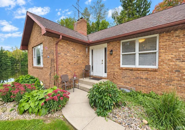 Photo 2 of Sale Pending at 61801 Myrtle Trl, South Bend, IN 46614 | MLS# 202640751 | Listing updated on 2026-10-05