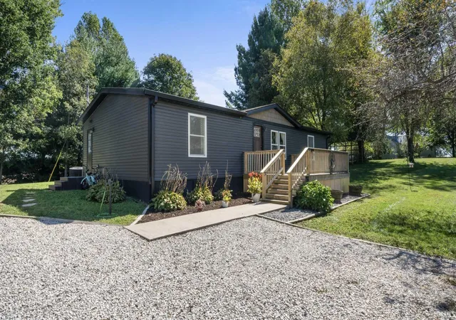Photo 1 of Manufactured home for sale at 975 E Co Rd 900 N, Orleans, IN 47452 | MLS# 202640752 | Listing updated on 2026-10-08