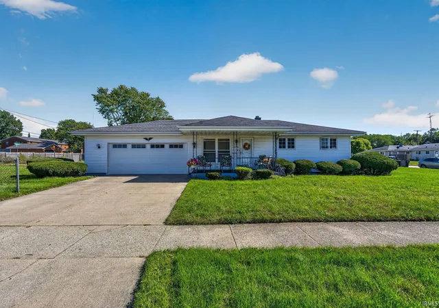 Photo 1 of Sale Pending at 450 S Lombardy Dr, South Bend, IN 46619 | MLS# 202640769 | Listing updated on 2026-10-13