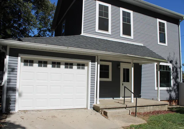 Photo 3 of Sale Pending at 427 S Hall St, Princeton, IN 47670 | MLS# 202640829 | Listing updated on 2026-10-08