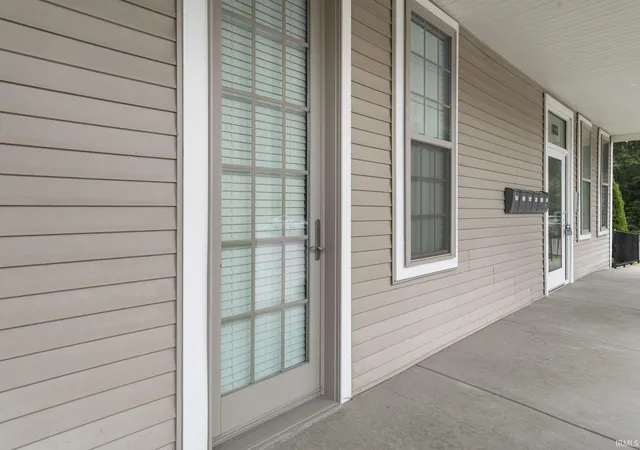 Photo 2 of Condo for sale at 1033 Keenan Ct #11A, South Bend, IN 46615 | MLS# 202640836 | Listing updated on 2026-10-02