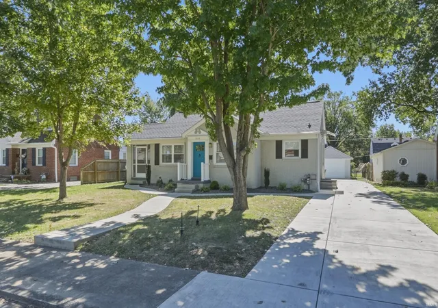 Photo 2 of Sale Pending at 3109 E Cherry St, Evansville, IN 47714 | MLS# 202640847 | Listing updated on 2026-10-15