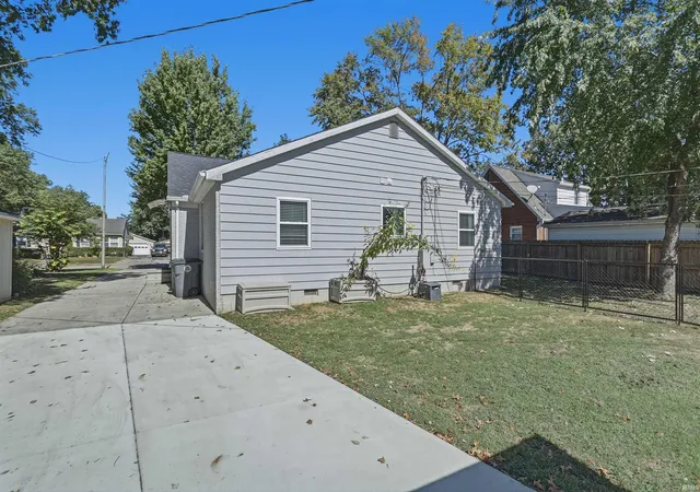 Photo 40 of Sale Pending at 3109 E Cherry St, Evansville, IN 47714 | MLS# 202640847 | Listing updated on 2026-10-15
