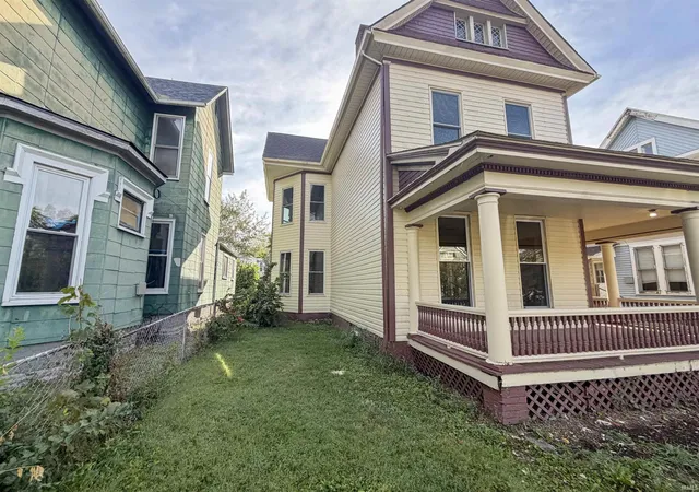 Photo 2 of Manufactured home for sale at 39 S 15th Street, Richmond, IN 47374 | MLS# 202640848 | Listing updated on 2026-10-02