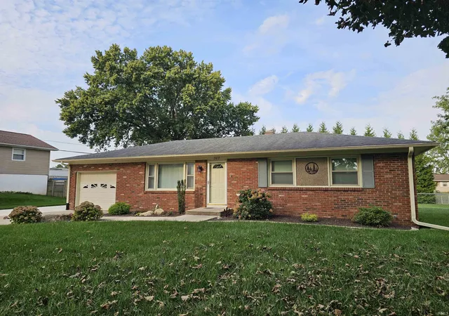 Photo 2 of Sale Pending at 303 Princeton Ln, Logansport, IN 46947 | MLS# 202640852 | Listing updated on 2026-10-04