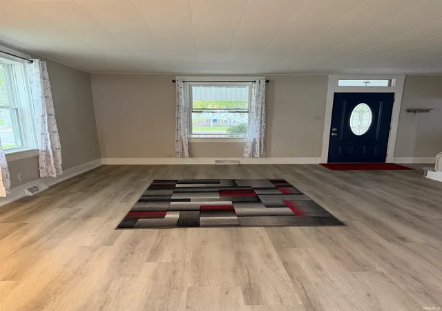 Photo 4 of Manufactured home for sale at 405 N Sprunger St, Berne, IN 46711 | MLS# 202640869 | Listing updated on 2026-10-23