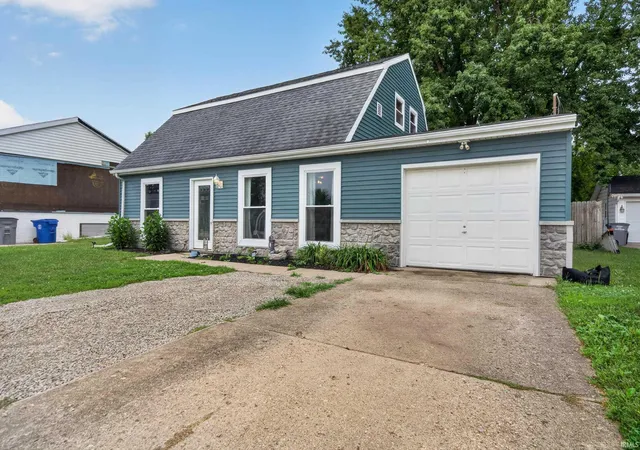 Photo 2 of Manufactured home for sale at 2302 Baton Rouge Dr, Kokomo, IN 46902 | MLS# 202640875 | Listing updated on 2026-10-19