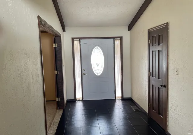 Photo 2 of Manufactured home for sale at 3300 W Twickingham Dr, Muncie, IN 47304 | MLS# 202640882 | Listing updated on 2026-10-02