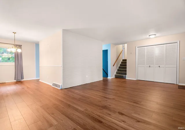 Photo 2 of Manufactured home for sale at 53332 Oakton Dr, South Bend, IN 46635 | MLS# 202640907 | Listing updated on 2026-10-22