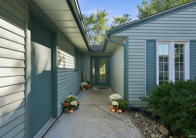 Photo 3 of Sale Pending at 614 Azuba Ct, Columbia City, IN 46725 | MLS# 202640910 | Listing updated on 2026-10-08