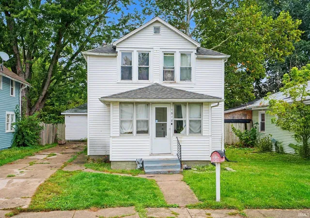 Manufactured home for sale at 1518 Webster St, South Bend, IN 46613 | MLS# 202640913
