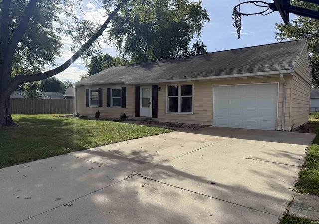 Photo 2 of Manufactured home for sale at 1875 E Wren Blvd, Albany, IN 47320 | MLS# 202640940 | Listing updated on 2026-10-22