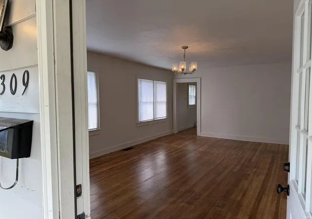 Photo 3 of Manufactured home for sale at 2309 S Mulberry St, Muncie, IN 47302 | MLS# 202640970 | Listing updated on 2026-10-09