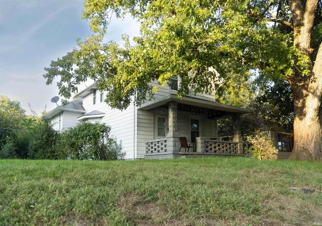 Photo 1 of Single family home for sale at 2006 Vinton St, Lafayette, IN 47904 | MLS# 202640972 | Listing updated on 2026-10-26