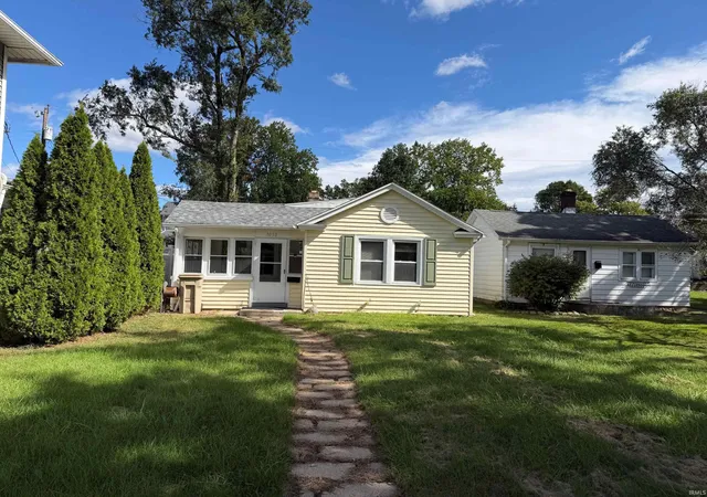 Photo 1 of Manufactured home for sale at 1030 Foster St, South Bend, IN 46617 | MLS# 202640977 | Listing updated on 2026-10-16