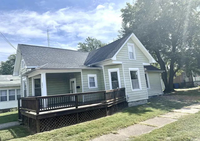 Photo 1 of Single family home for sale at 301 E Monroe St, Princeton, IN 47670 | MLS# 202640987 | Listing updated on 2026-10-09