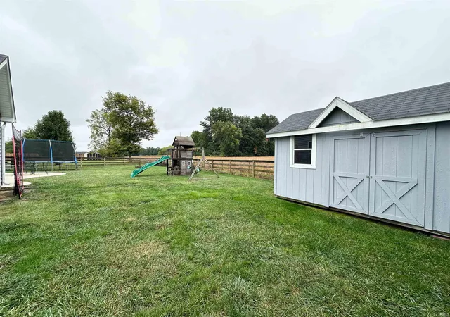 Photo 18 of Sale Pending at 7805 W Frankie Dr, Yorktown, IN 47396 | MLS# 202640990 | Listing updated on 2026-10-19