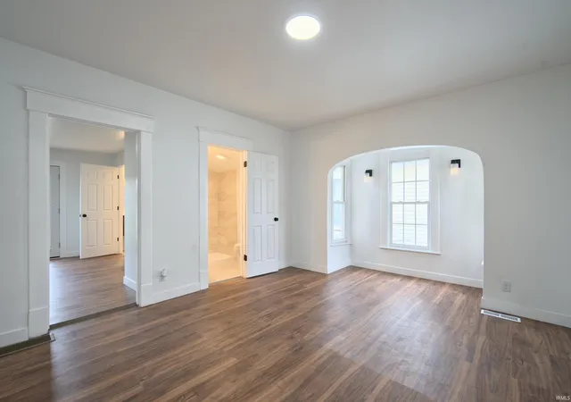 Photo 3 of Sale Pending at 1135 S Bell St, Kokomo, IN 46902 | MLS# 202641039 | Listing updated on 2026-10-18