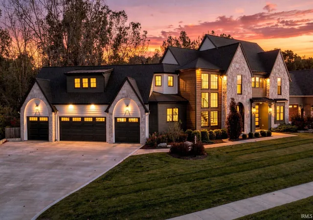 Photo 1 of Mansion for sale at 405 E Basalt Dr, Huntertown, IN 46748 | MLS# 202641054 | Listing updated on 2026-10-07