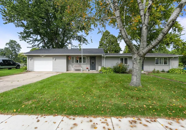 Photo 1 of Manufactured home for sale at 529 W Elm St, New Carlisle, IN 46552 | MLS# 202641074 | Listing updated on 2026-10-23
