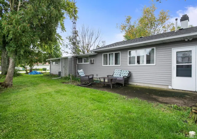 Photo 2 of Manufactured home for sale at 529 W Elm St, New Carlisle, IN 46552 | MLS# 202641074 | Listing updated on 2026-10-23