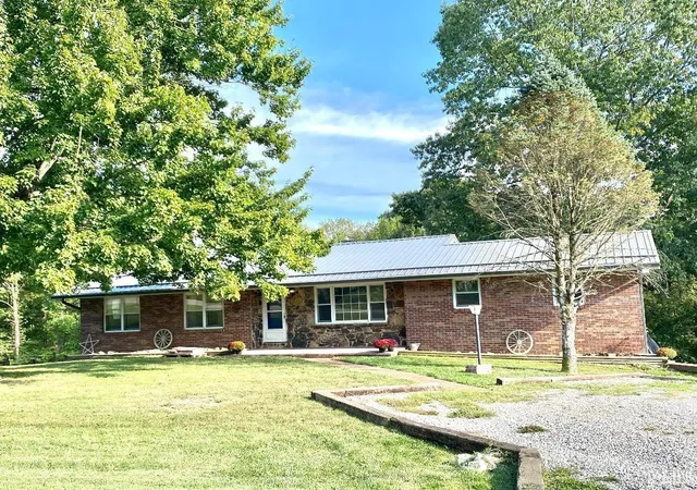 Photo 2 of Manufactured home for sale at 1357 S Hasler Rd, Bloomfield, IN 47424 | MLS# 202641103 | Listing updated on 2026-10-19