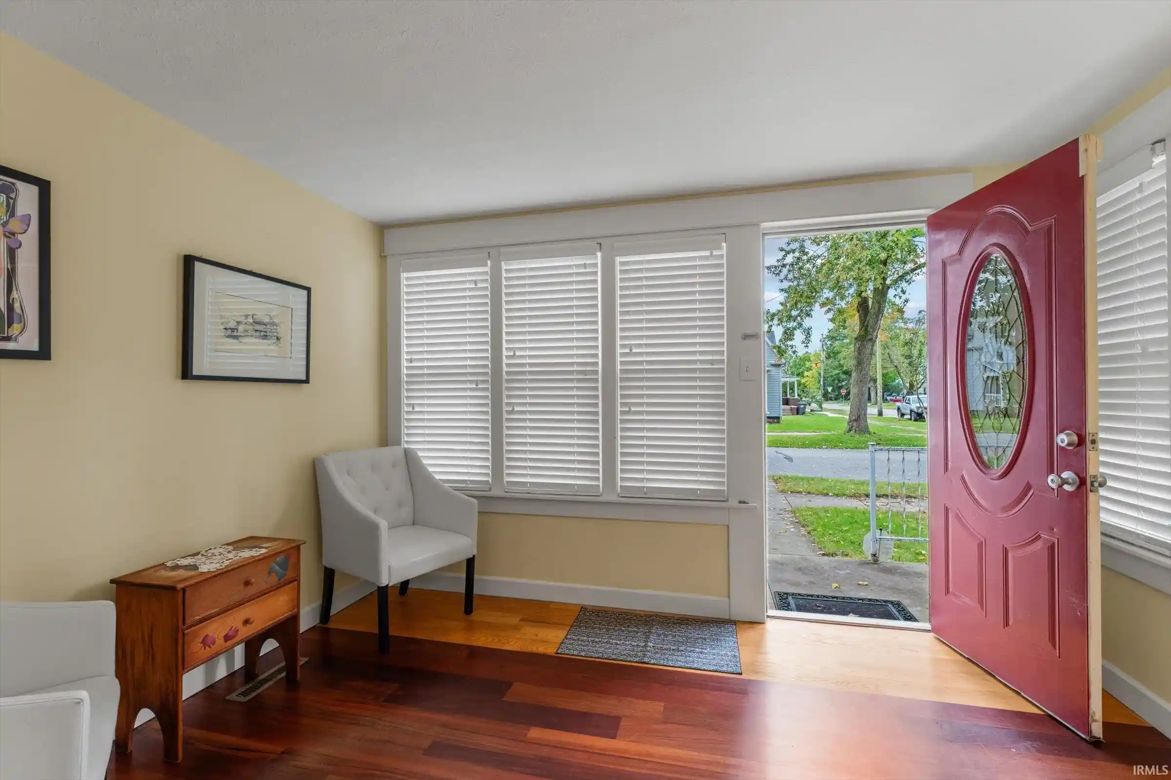 Photo 3 of Single family home for sale at 822 Laurel St, Elkhart, IN 46514 | MLS# 202641107 | Listing updated on 2026-10-27