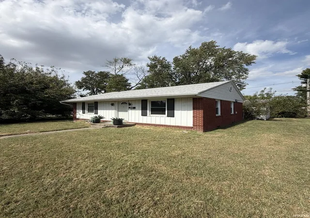 Photo 2 of Manufactured home for sale at 1800 Covert Ave, Evansville, IN 47714 | MLS# 202641114 | Listing updated on 2026-10-06