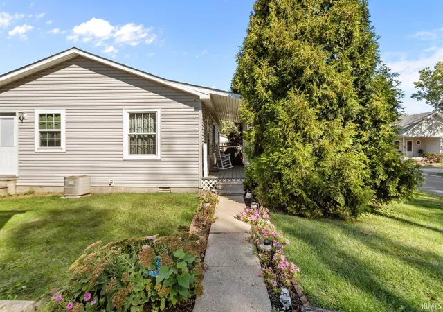 Photo 1 of Sale Pending at 1605 N Locke St, Kokomo, IN 46901 | MLS# 202641123 | Listing updated on 2026-10-26