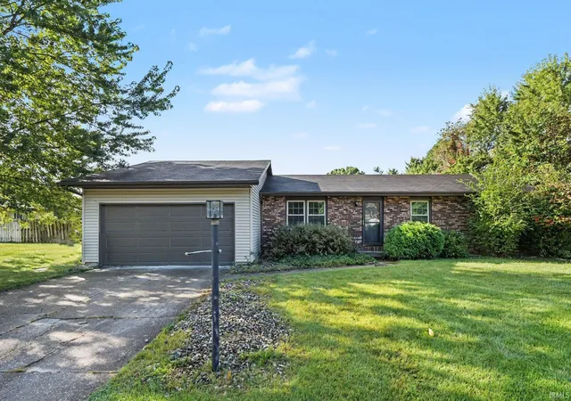 Photo 2 of Sale Pending at 22042 Sandybrook Dr, South Bend, IN 46628 | MLS# 202641128 | Listing updated on 2026-10-20