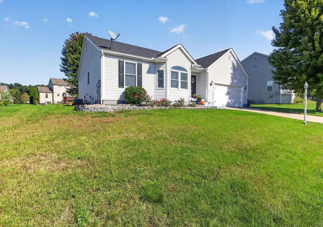 Photo 2 of Sale Pending at 18121 Lisbon Dr, South Bend, IN 46637 | MLS# 202641129 | Listing updated on 2026-10-20