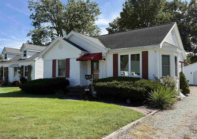 Photo 1 of Manufactured home for sale at 1605 Madison Ave, Evansville, IN 47714 | MLS# 202641138 | Listing updated on 2026-10-13
