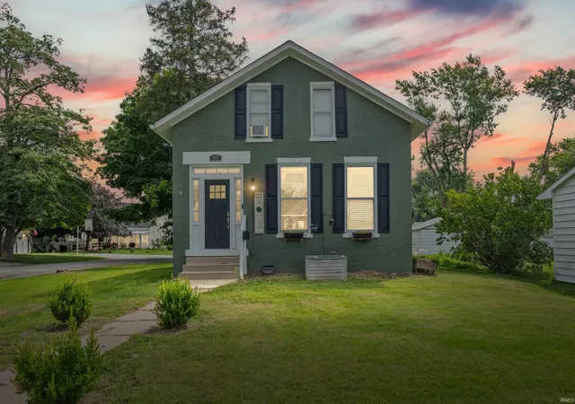 Photo 1 of Sale Pending at 807 S 20th Street, Lafayette, IN 47905 | MLS# 202641154 | Listing updated on 2026-10-08