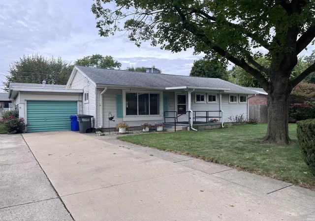 Photo 1 of Manufactured home for sale at 313 Lody Ln, Kokomo, IN 46901 | MLS# 202641162 | Listing updated on 2026-10-05