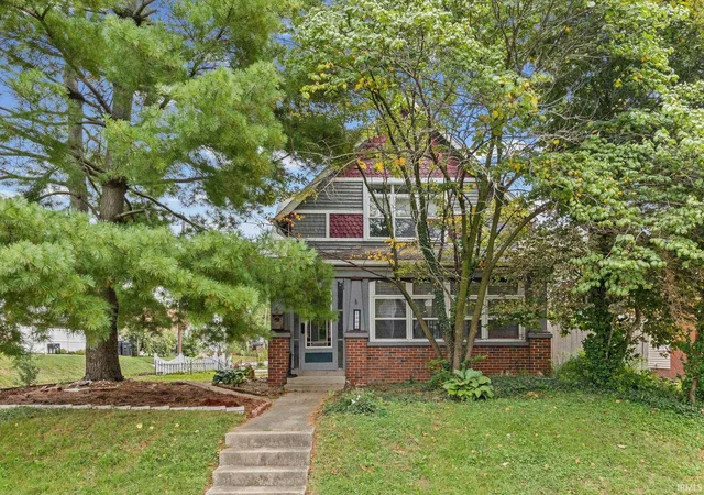 Photo 2 of Sale Pending at 1303 S 14th Street, Lafayette, IN 47905 | MLS# 202641171 | Listing updated on 2026-10-27