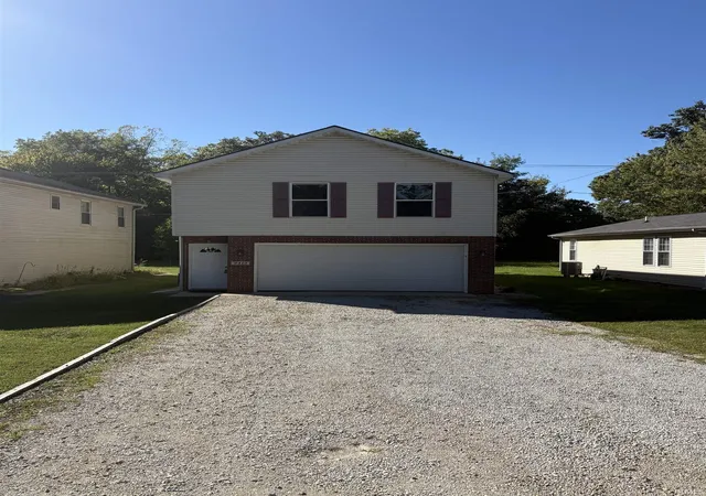 Photo 1 of Manufactured home for sale at 2413 N Buckles St, Muncie, IN 47303 | MLS# 202641173 | Listing updated on 2026-10-07