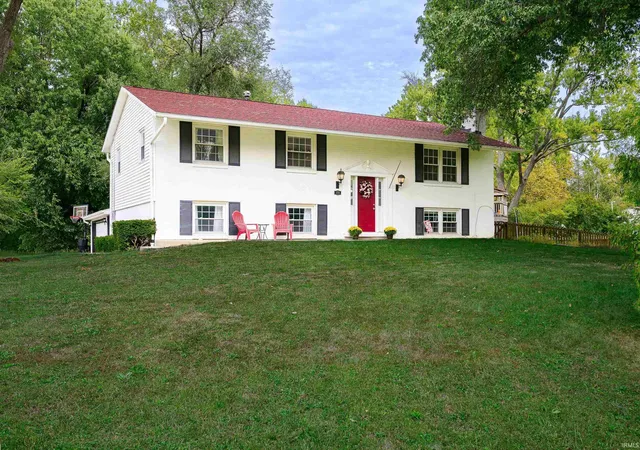 Manufactured home for sale at 119 S Glenwood Ave, Bloomington, IN 47408 | MLS# 202641175